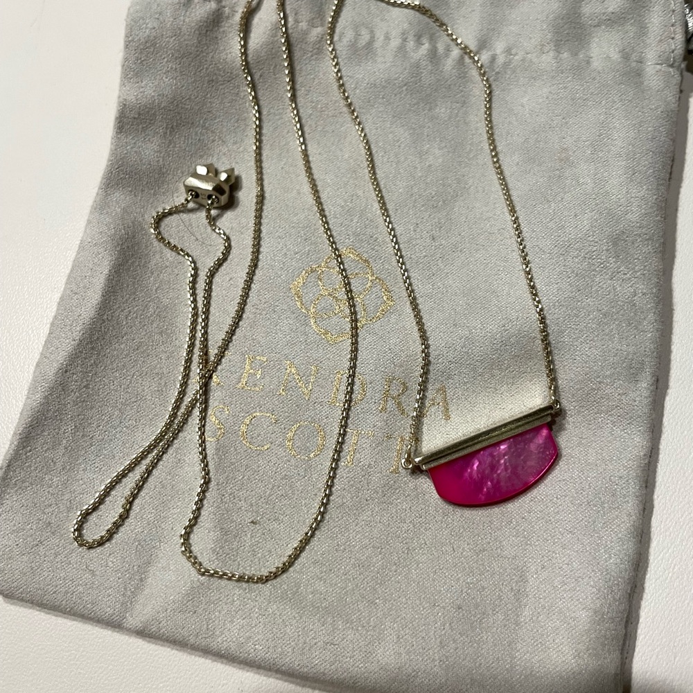 Kendra Scott Magenta Dean Necklace